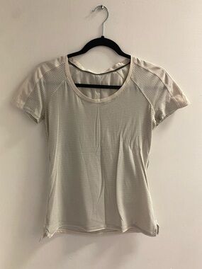 Lululemon Striped Women’s Scoop Neck Top